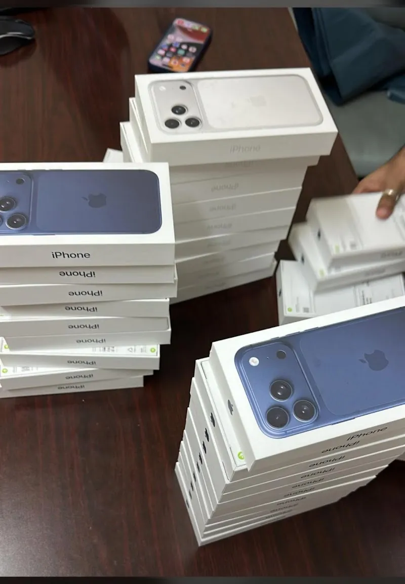 Apple traders Faisalabad