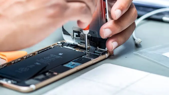 IPHONE REPAIR DHA