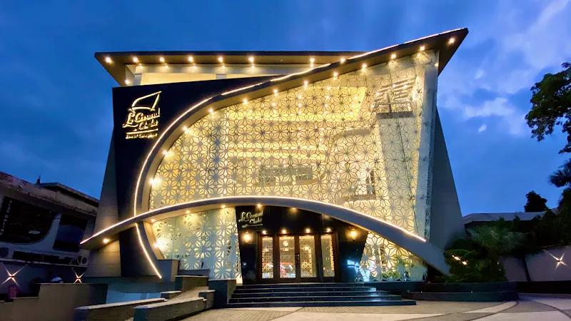 Le Grand Chalet Event Complex