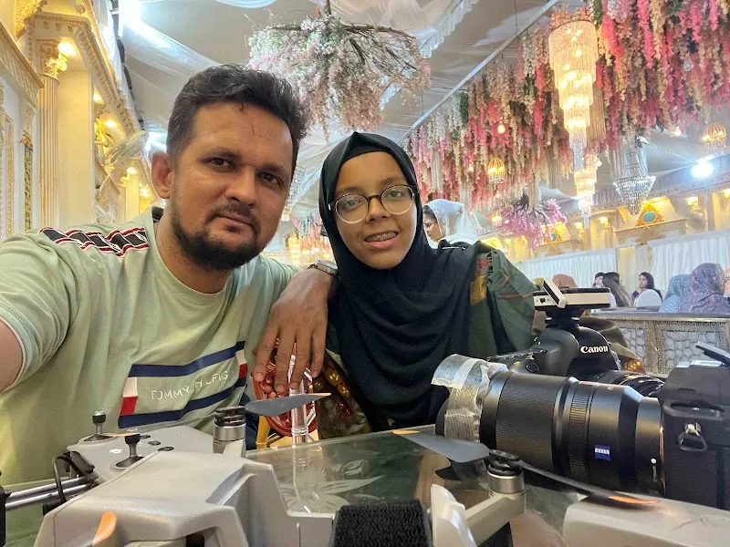 Moon Light Studio Best Professional Photographer in Karachi