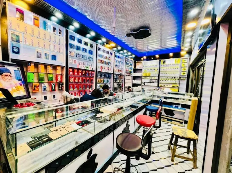 Apple Mart Mobiles And Repairing Lab